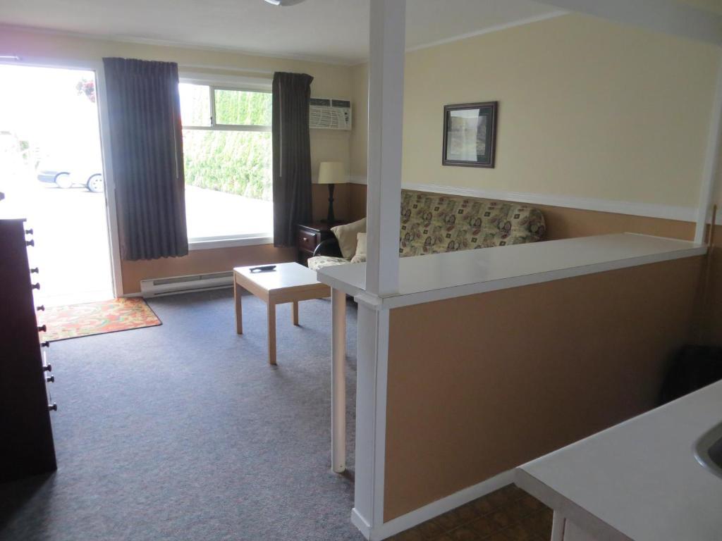 Harrison Village Motel Harrison Hot Springs Kamer foto