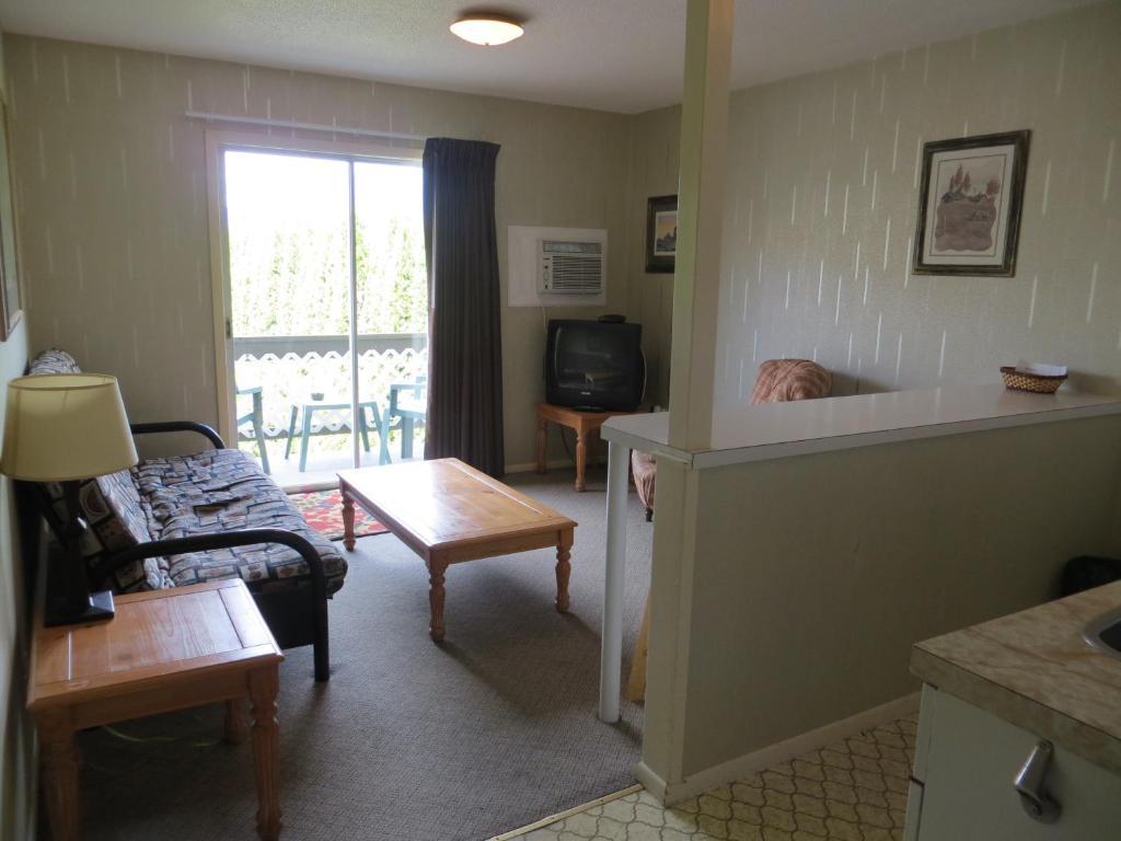 Harrison Village Motel Harrison Hot Springs Kamer foto